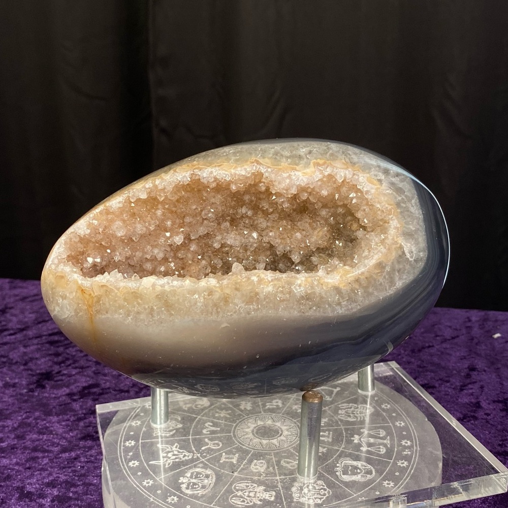 Druzy Agate Egg 🥚🤍🥚